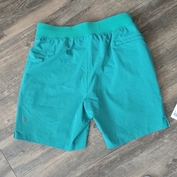 Lululemon Men's 7" Zeroed In Linerless Short Small Green. Worn once. EUC - Picture 3 of 5